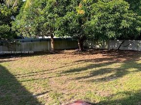 275 E 34th St, Hialeah FL 33013