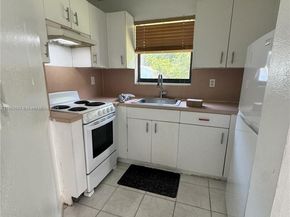 275 E 34th St, Hialeah FL 33013