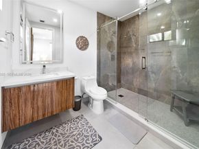 325 SW 16th St A, Fort Lauderdale FL 33315