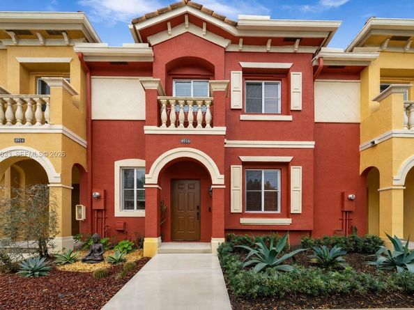 8916 SW 19th St, Miramar FL 33025