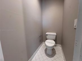 833 Stanton Dr, Weston FL 33326