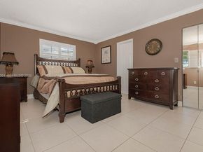 4270 NW 40th St 201, Lauderdale Lakes FL 33319