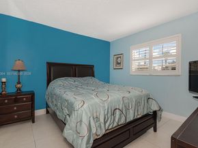 4270 NW 40th St 201, Lauderdale Lakes FL 33319