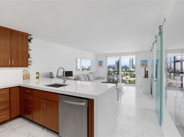 345 Ocean Dr 1101, Miami Beach FL 33139