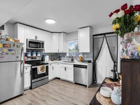 Undisclosed Address #A12019991, Miami FL 33168