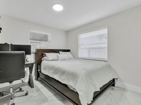 6470 SW 27th St, Miami FL 33155