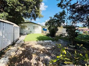 546 E 39th St, Hialeah FL 33013
