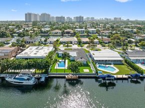 430 Tamarind Dr, Hallandale Beach FL 33009