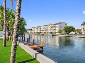 430 Tamarind Dr, Hallandale Beach FL 33009