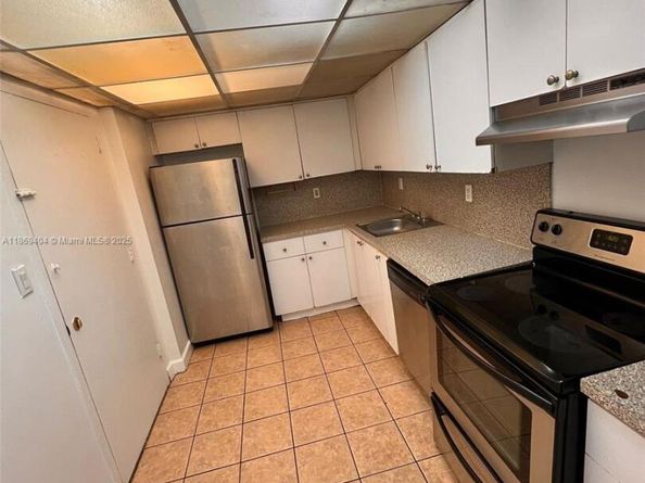1800 Sans Souci Blvd 106, North Miami FL 33181