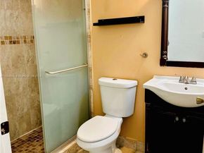 1195 NW 124th Ave 2202, Miami FL 33182
