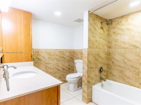 17600 NW 68th Ave B2005, Hialeah FL 33015