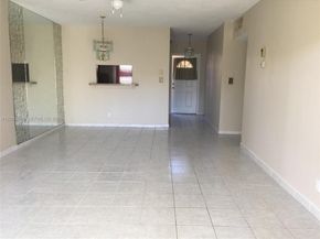 5041 W Oakland Park Blvd 110, Lauderdale Lakes FL 33313