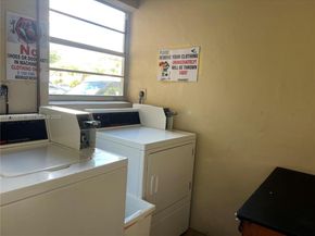 5041 W Oakland Park Blvd 110, Lauderdale Lakes FL 33313