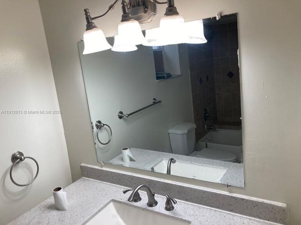 1750 N Congress Ave 103, West Palm Beach FL 33401