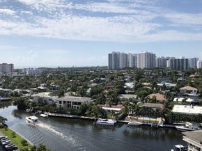 427 Golden Isles Dr 15J, Hallandale Beach FL 33009
