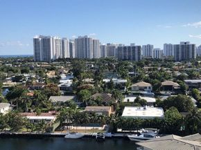 427 Golden Isles Dr 15J, Hallandale Beach FL 33009