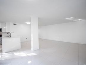 3545 Magellan Cir 3565, Aventura FL 33180