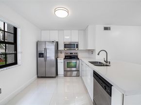 3545 Magellan Cir 3565, Aventura FL 33180