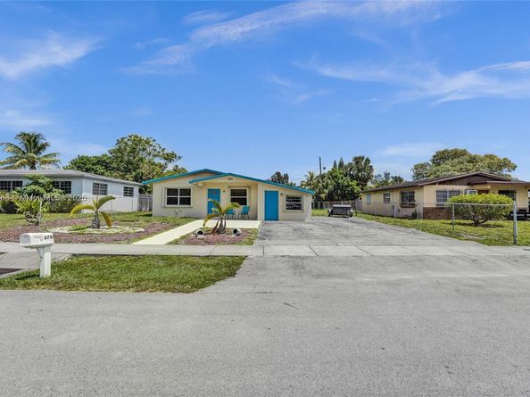 2751 NW 24th Ct, Fort Lauderdale FL 33311