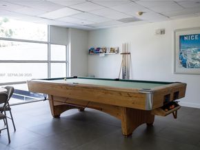 1621 Bay Rd 807, Miami Beach FL 33139