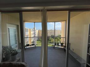 1750 NE 191st St 8142, Miami FL 33179