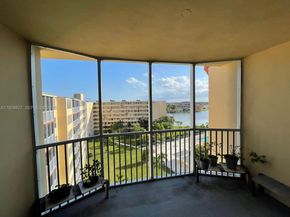 1750 NE 191st St 8142, Miami FL 33179