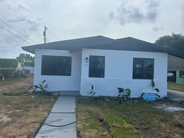 1621 NW 27th Ter, Fort Lauderdale FL 33311