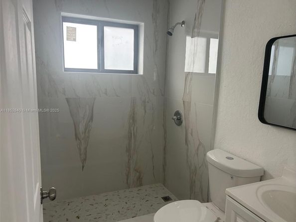 1621 NW 27th Ter, Fort Lauderdale FL 33311