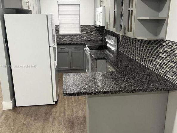 4050 NW 135th St 179, Opa-Locka FL 33054