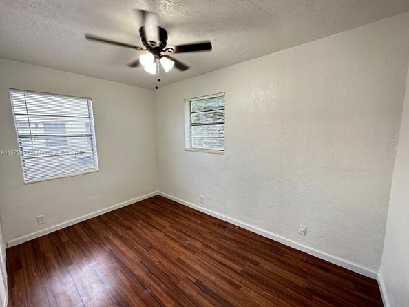 1344 9th St, West Palm Beach FL 33401