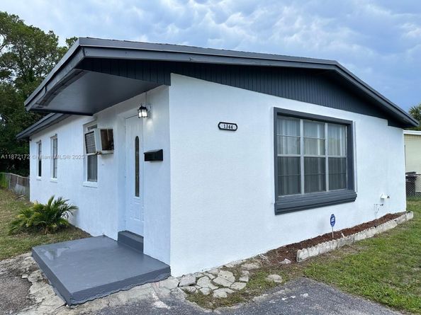 1344 9th St, West Palm Beach FL 33401