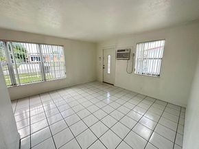 1344 9th St, West Palm Beach FL 33401