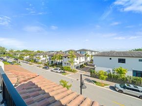 4648 NW 83rd Ave, Doral FL 33166