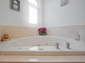 1784 Bay Dr 1784, Pompano Beach FL 33062