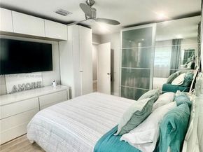 428 N Crescent Dr, Hollywood FL 33021