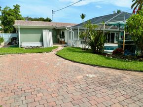 428 N Crescent Dr, Hollywood FL 33021