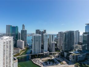 90 SW 3rd St PH14, Miami FL 33130
