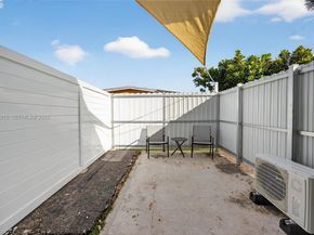11260 SW 48th St, Miami FL 33165