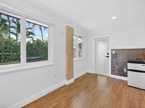 11260 SW 48th St, Miami FL 33165