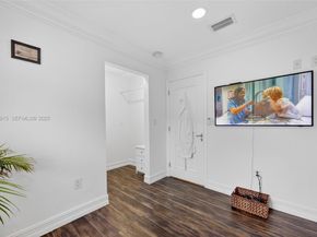 11260 SW 48th St, Miami FL 33165