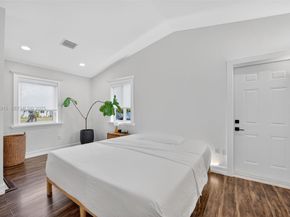 11260 SW 48th St, Miami FL 33165