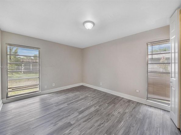 7019 NW 63rd St, Tamarac FL 33321