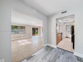 7019 NW 63rd St, Tamarac FL 33321