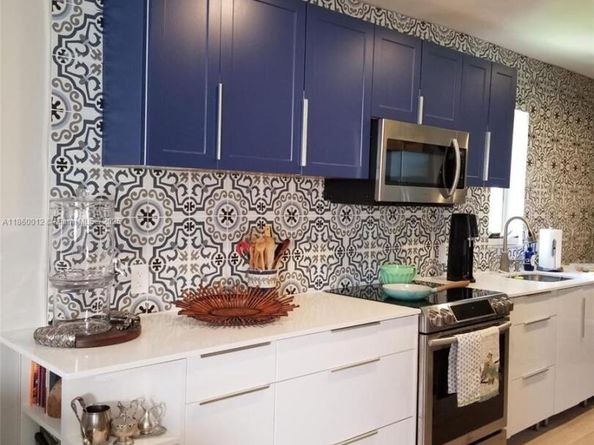 1324 NW 1st Ave, Fort Lauderdale FL 33311