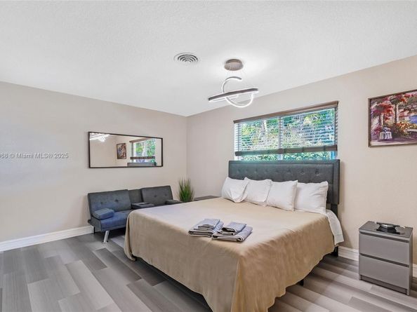2167 NE 58th St, Fort Lauderdale FL 33308