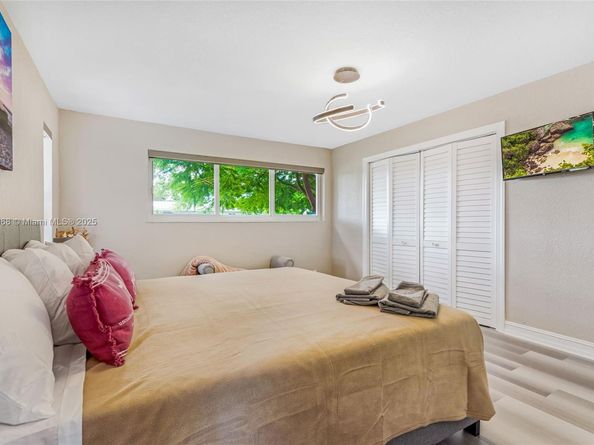 2167 NE 58th St, Fort Lauderdale FL 33308