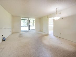7301 NW 18th St 204, Margate FL 33063