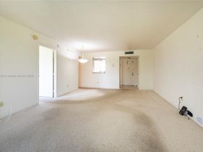 7301 NW 18th St 204, Margate FL 33063
