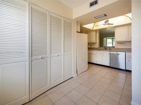 7301 NW 18th St 204, Margate FL 33063
